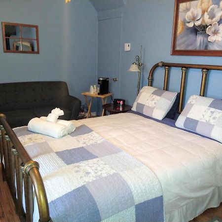 Au Coeur De Magog Bed and Breakfast Εξωτερικό φωτογραφία