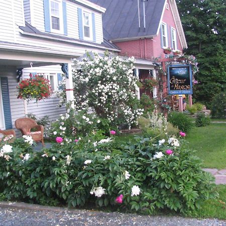Au Coeur De Magog Bed and Breakfast Εξωτερικό φωτογραφία