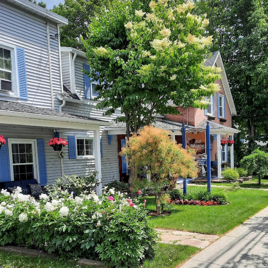 Au Coeur De Magog Bed and Breakfast Εξωτερικό φωτογραφία