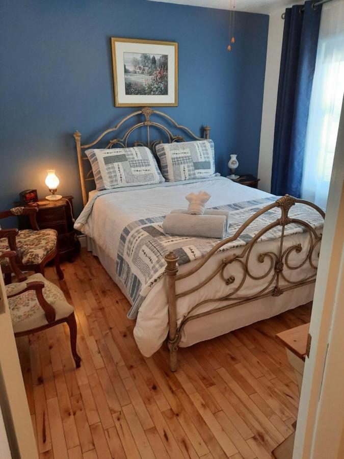 Au Coeur De Magog Bed and Breakfast Εξωτερικό φωτογραφία