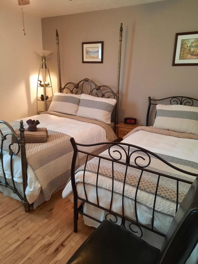 Au Coeur De Magog Bed and Breakfast Εξωτερικό φωτογραφία
