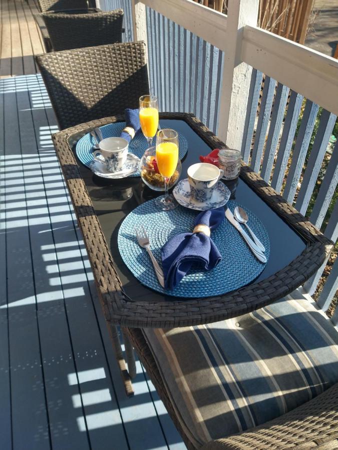 Au Coeur De Magog Bed and Breakfast Εξωτερικό φωτογραφία