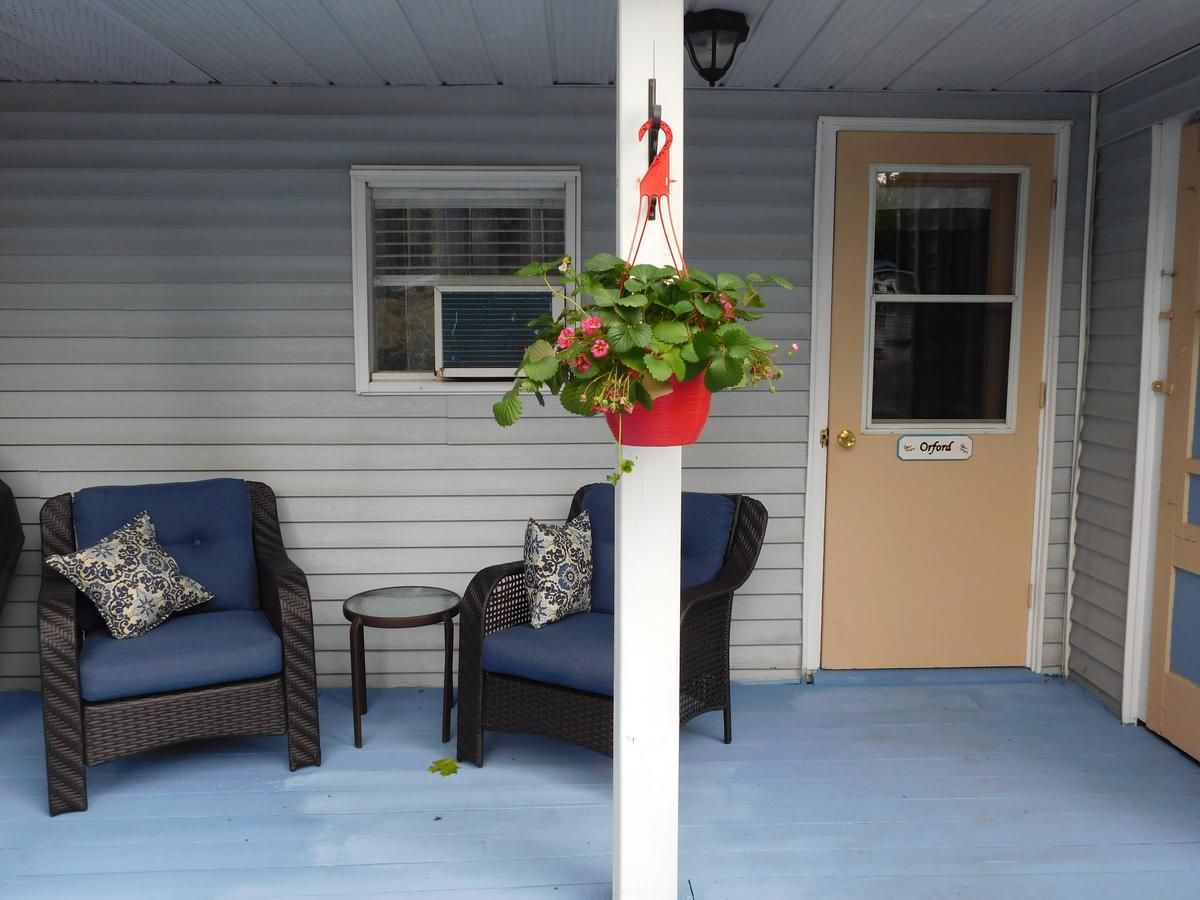 Au Coeur De Magog Bed and Breakfast Εξωτερικό φωτογραφία
